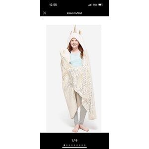 Justice Blanket novelty character unicorn hooded throw blanket/shawl